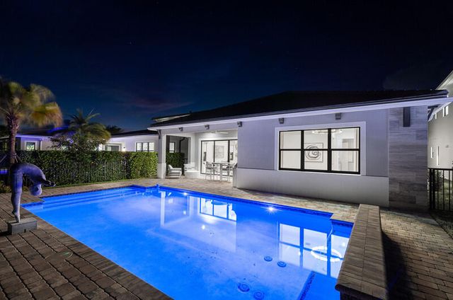 12672 Solana Bay Circle, Palm Beach Gardens, FL 33412