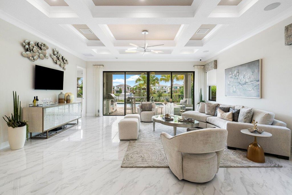 12672 Solana Bay Circle, Palm Beach Gardens, FL 33412