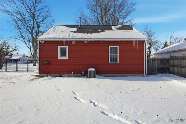 90 Willow Drive, Tonawanda, NY 14150