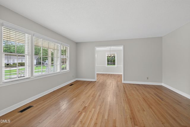 18 Dubarry Court, Durham, NC 27705
