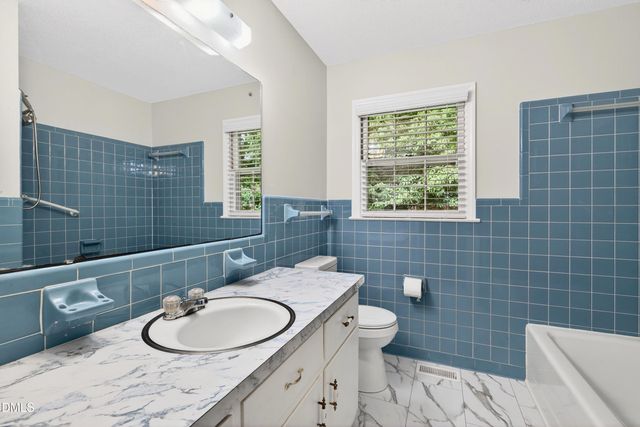 18 Dubarry Court, Durham, NC 27705