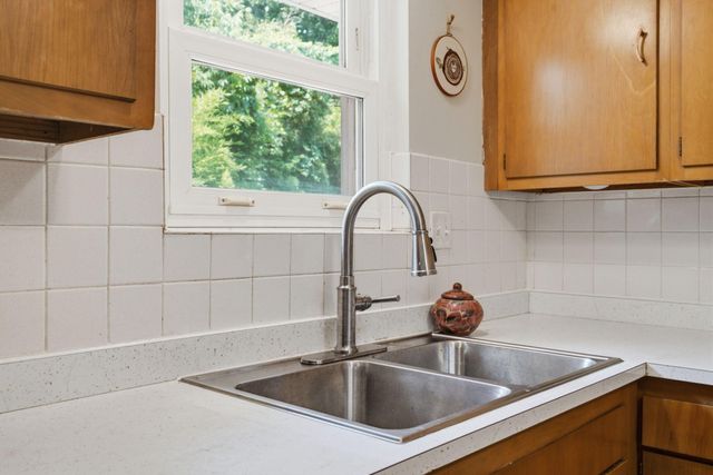 3343 Sutherland Drive, Lexington, KY 40517