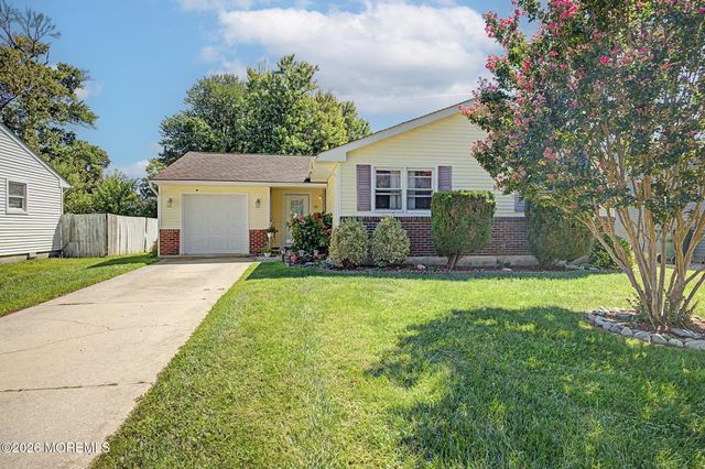 309 Twin Lakes Boulevard, Little Egg Harbor, NJ 08087
