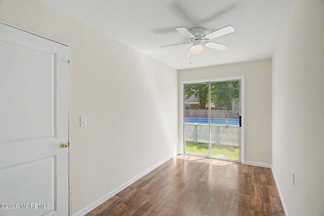 309 Twin Lakes Boulevard, Little Egg Harbor, NJ 08087