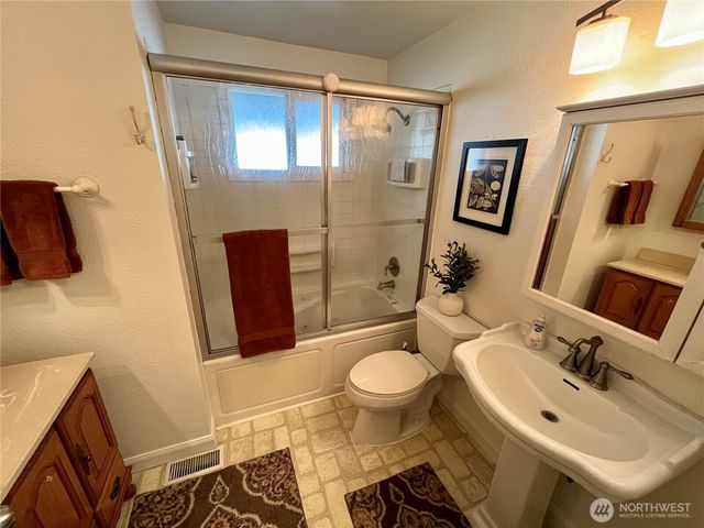 14415 Golden Given Road E, Tacoma, WA 98445