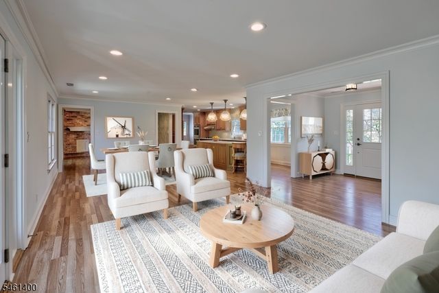 4 Brook Hollow Rd, Peapack Gladstone Boro, NJ 07934