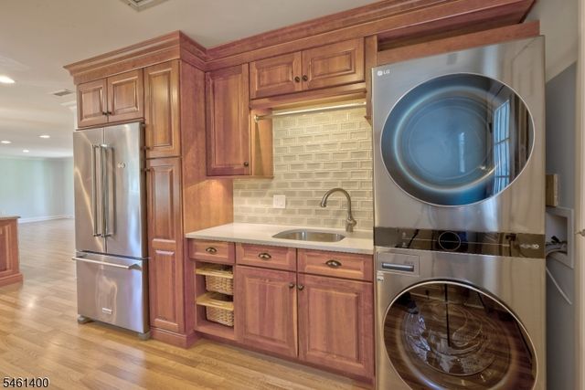 4 Brook Hollow Rd, Peapack Gladstone Boro, NJ 07934