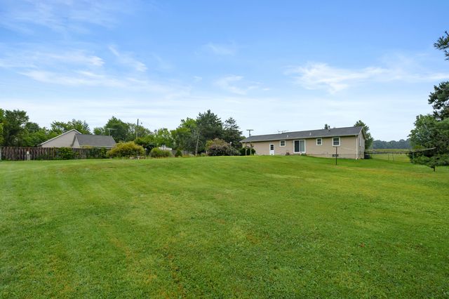 42598 15th Avenue, Bloomingdale, MI 49026