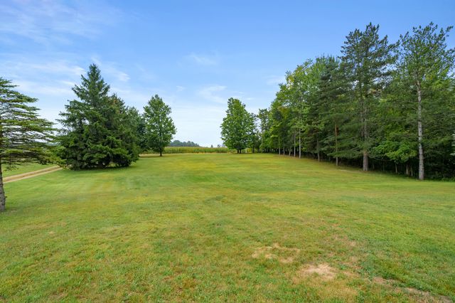 42598 15th Avenue, Bloomingdale, MI 49026