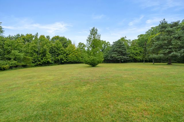 42598 15th Avenue, Bloomingdale, MI 49026