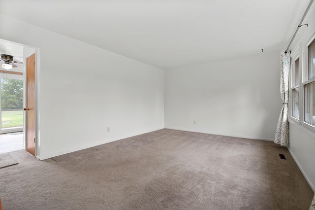 42598 15th Avenue, Bloomingdale, MI 49026