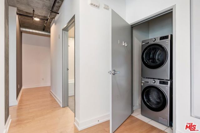 645 W 9th Street 500, Los Angeles, CA 90015