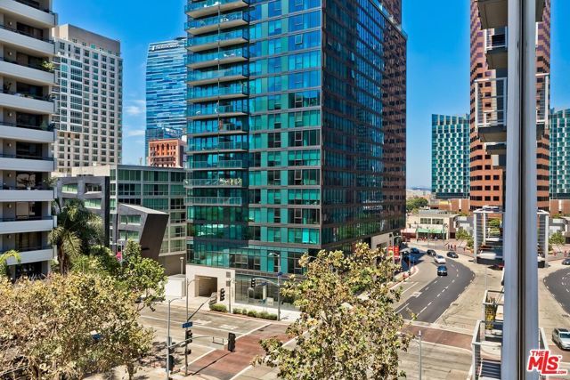 645 W 9th Street 500, Los Angeles, CA 90015