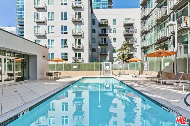 645 W 9th Street 500, Los Angeles, CA 90015