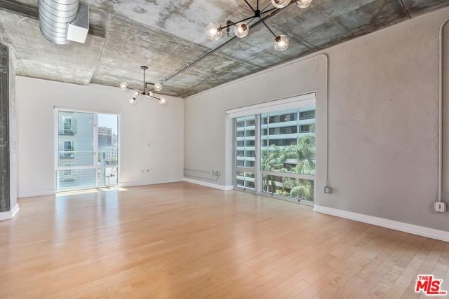 645 W 9th Street 500, Los Angeles, CA 90015