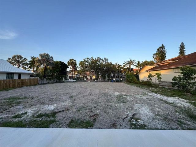 455 Bontona Avenue, Fort Lauderdale, FL 33301