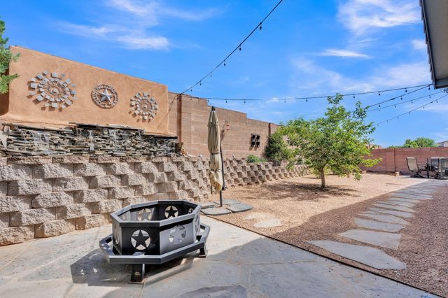7305 Nome Drive NE, Rio Rancho, NM 87144