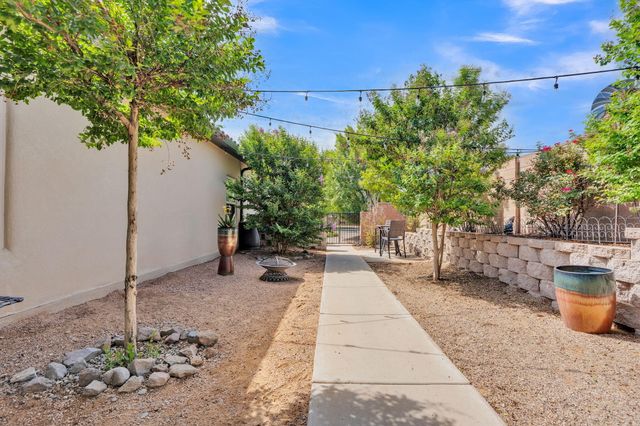 7305 Nome Drive NE, Rio Rancho, NM 87144