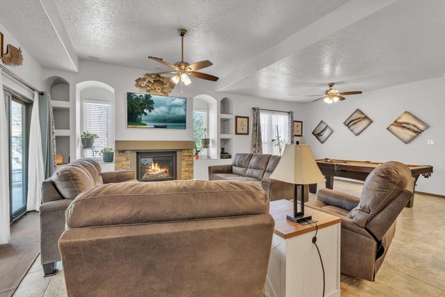 7305 Nome Drive NE, Rio Rancho, NM 87144