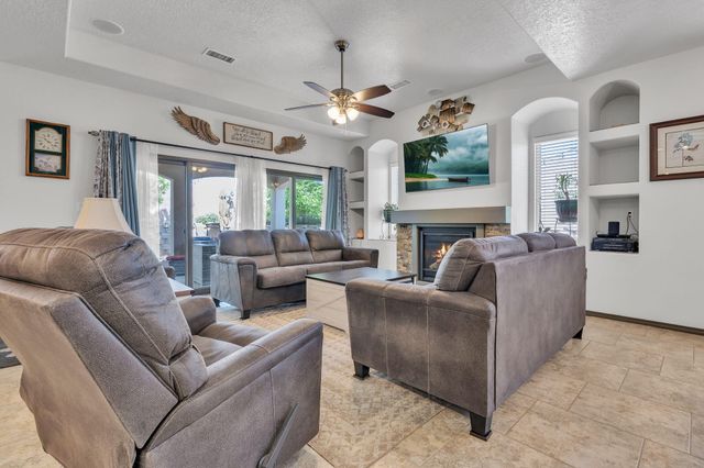 7305 Nome Drive NE, Rio Rancho, NM 87144