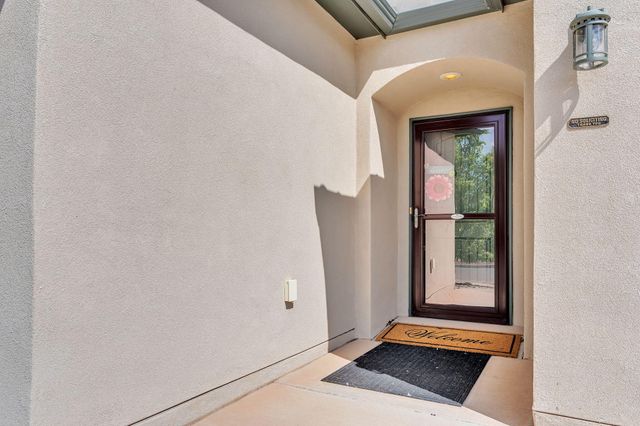 7305 Nome Drive NE, Rio Rancho, NM 87144