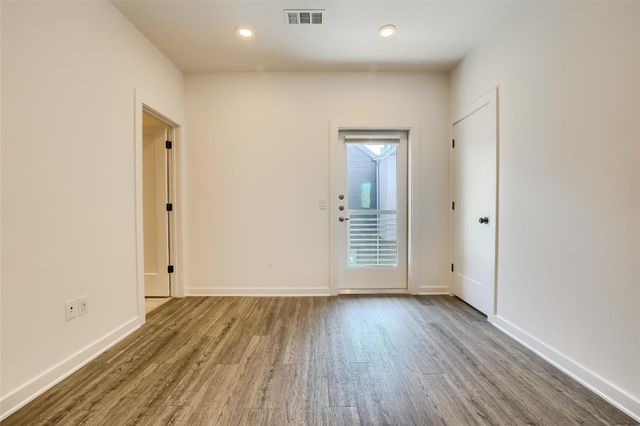 5924 S Congress Ave 62S, Austin, TX 78745