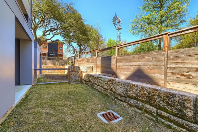 5924 S Congress Ave 62S, Austin, TX 78745
