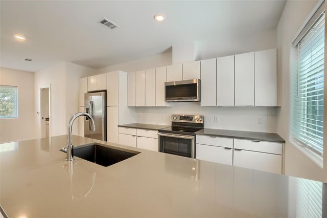 5924 S Congress Ave 62S, Austin, TX 78745