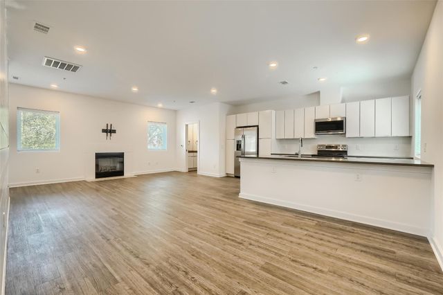 5924 S Congress Ave 62S, Austin, TX 78745