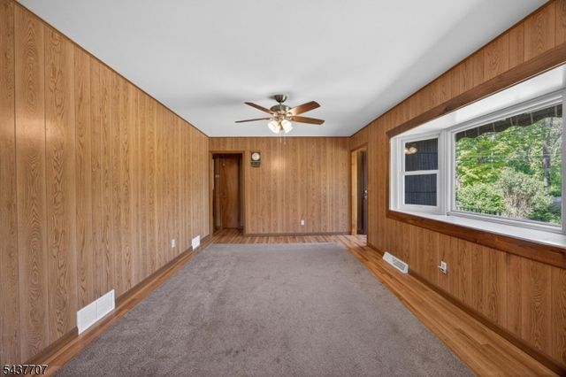 6 Odell Rd, Vernon Twp., NJ 07462