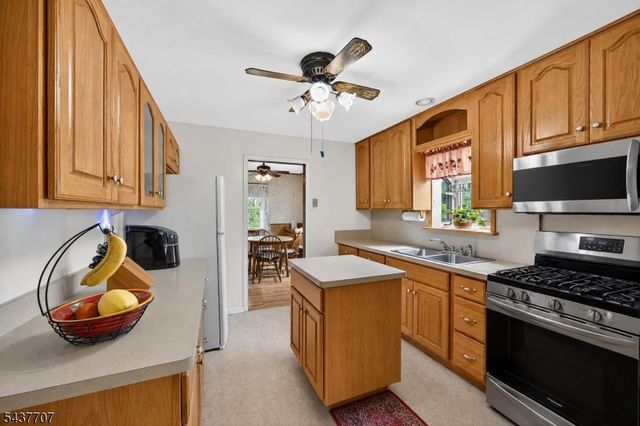 6 Odell Rd, Vernon Twp., NJ 07462