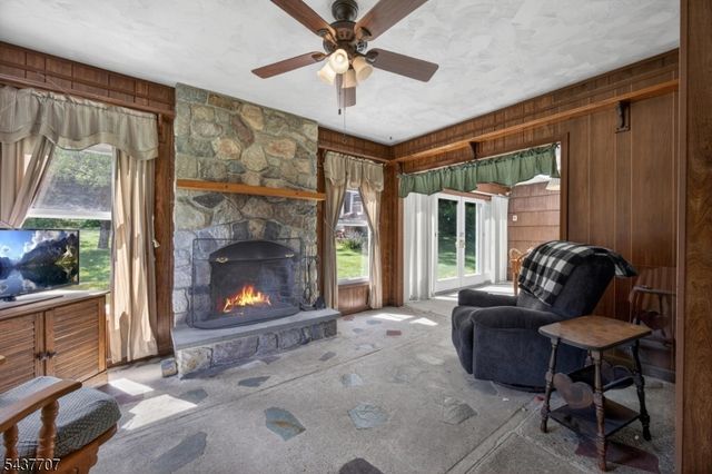 6 Odell Rd, Vernon Twp., NJ 07462