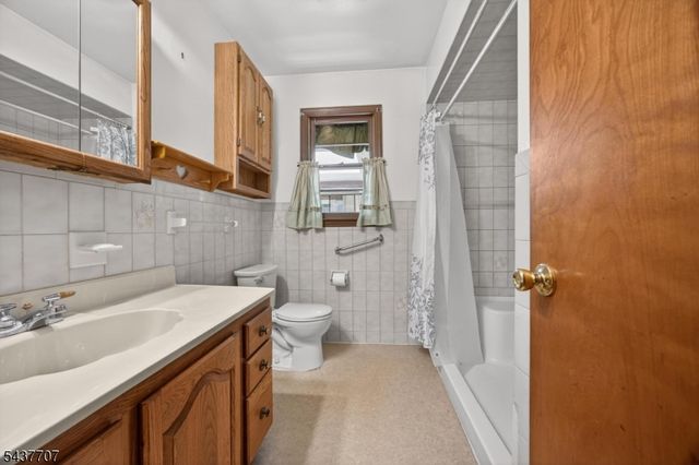 6 Odell Rd, Vernon Twp., NJ 07462