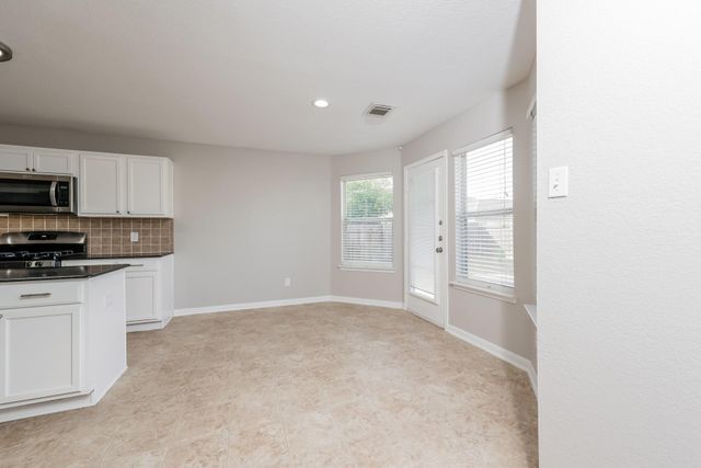 3330 Legends Mill Drive, Spring, TX 77386