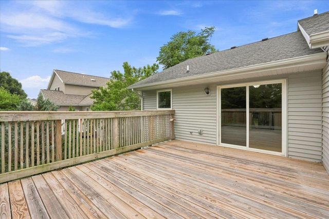 2880 Crinkle Root Drive, Fitchburg, WI 53711