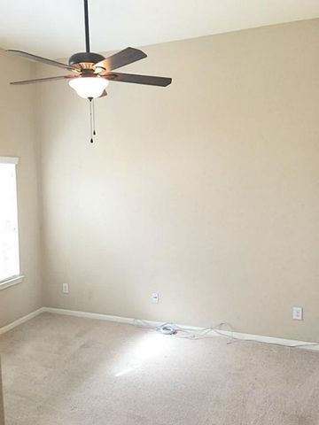 10006 Kendahlwood Lane, Tomball, TX 77375