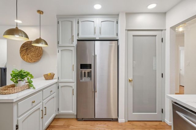873 Cottonwood Drive, Cupertino, CA 95014