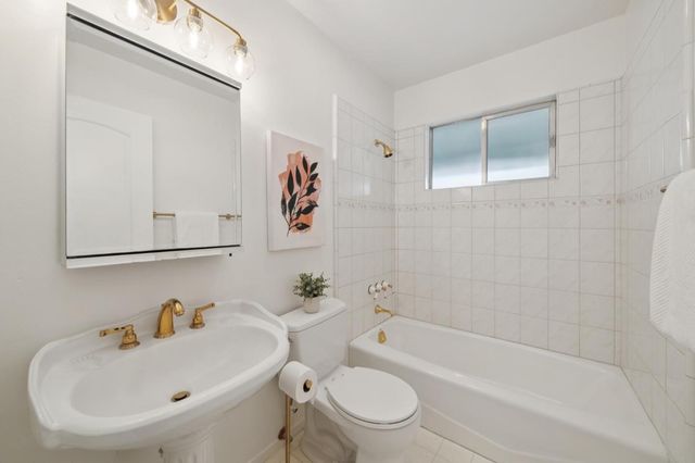 873 Cottonwood Drive, Cupertino, CA 95014