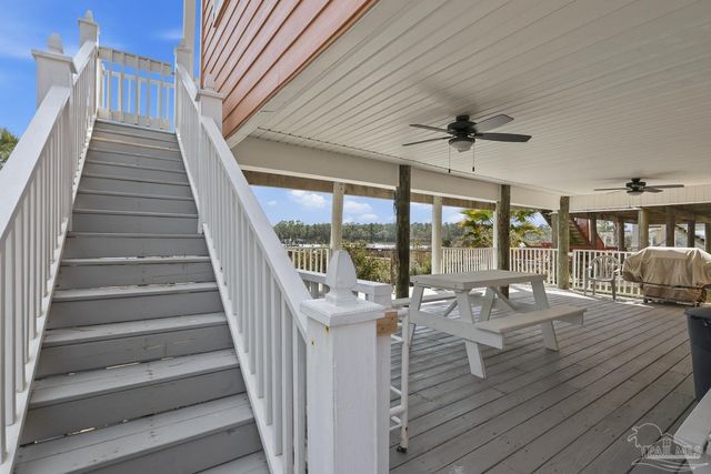 2568 Gulf Breeze Ave, Pensacola, FL 32507