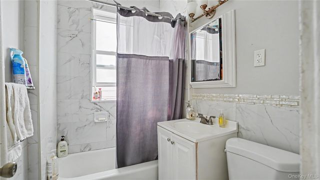 2977 Harding Avenue, Bronx, NY 10465