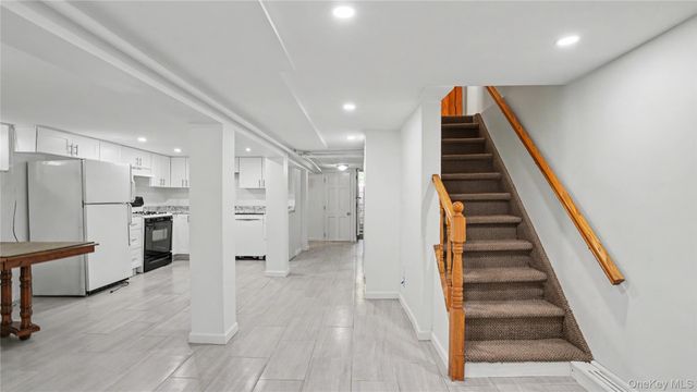 2977 Harding Avenue, Bronx, NY 10465