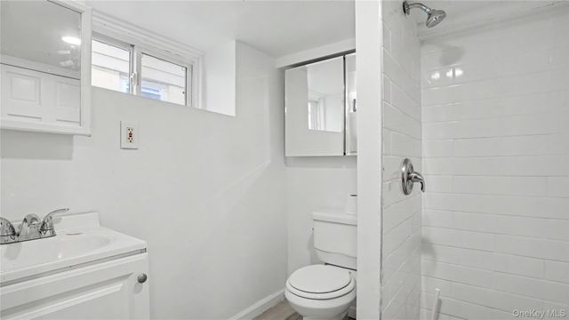 2977 Harding Avenue, Bronx, NY 10465