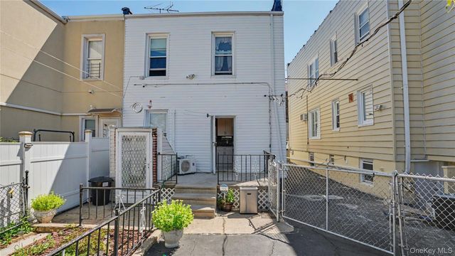 2977 Harding Avenue, Bronx, NY 10465
