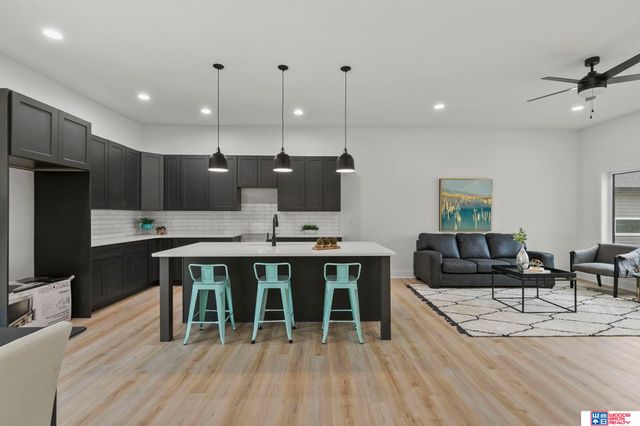 401 Half Moon Drive, Lincoln, NE 68527