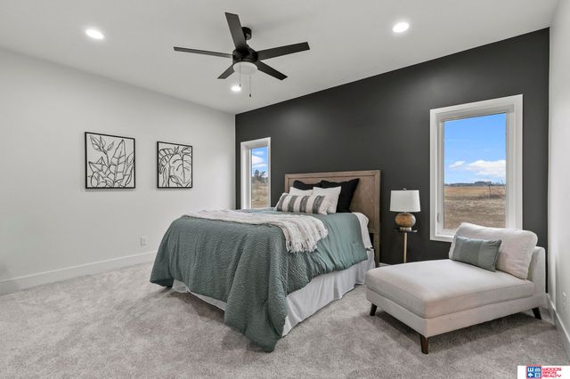 401 Half Moon Drive, Lincoln, NE 68527