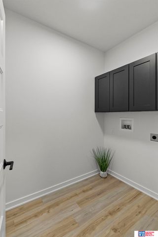 401 Half Moon Drive, Lincoln, NE 68527