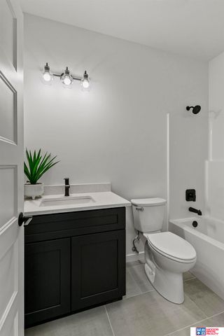 401 Half Moon Drive, Lincoln, NE 68527