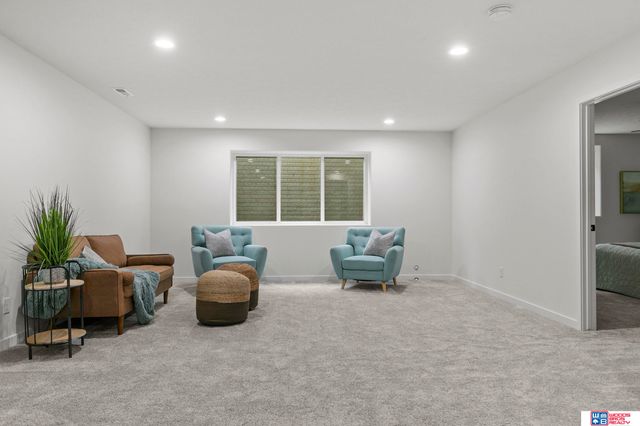 401 Half Moon Drive, Lincoln, NE 68527