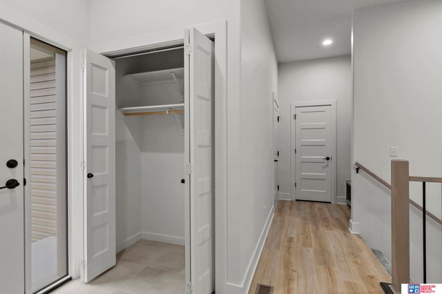 401 Half Moon Drive, Lincoln, NE 68527