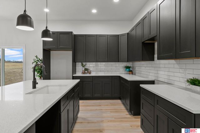 401 Half Moon Drive, Lincoln, NE 68527